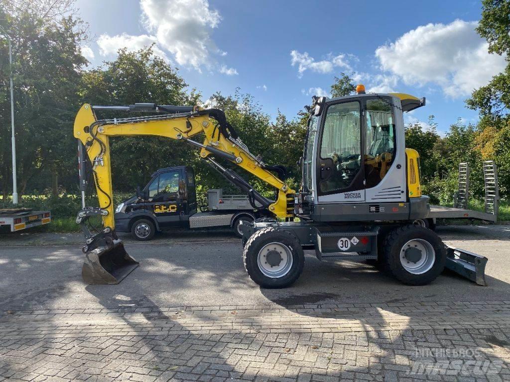 Wacker Neuson EW65 Pelle sur pneus
