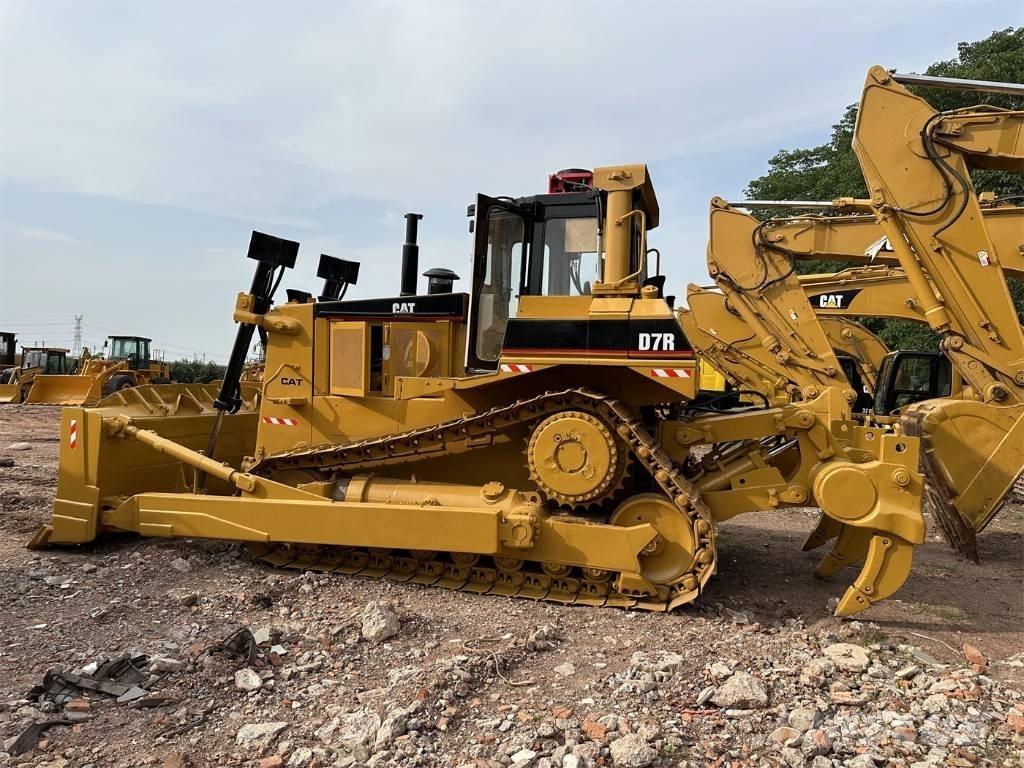 CAT D 7 R Bouteurs sur chenilles