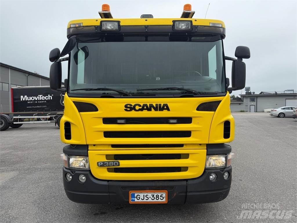 Scania P380 6x2*4 Camion plateau ridelle avec grue
