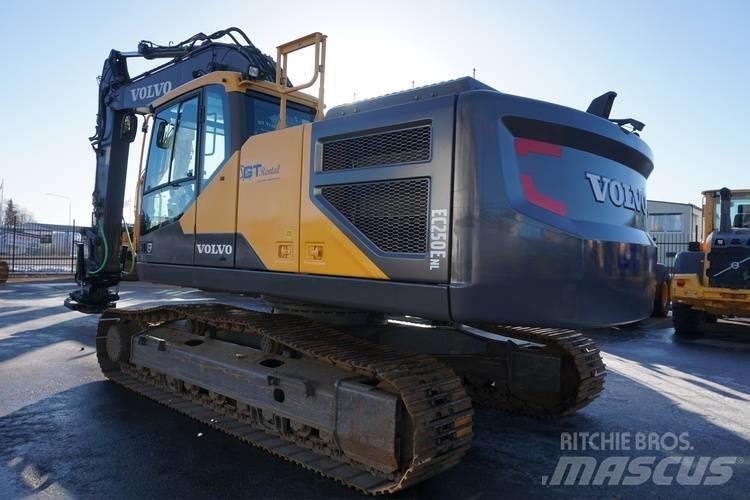 Volvo EC 250 E NL Pelle sur chenilles