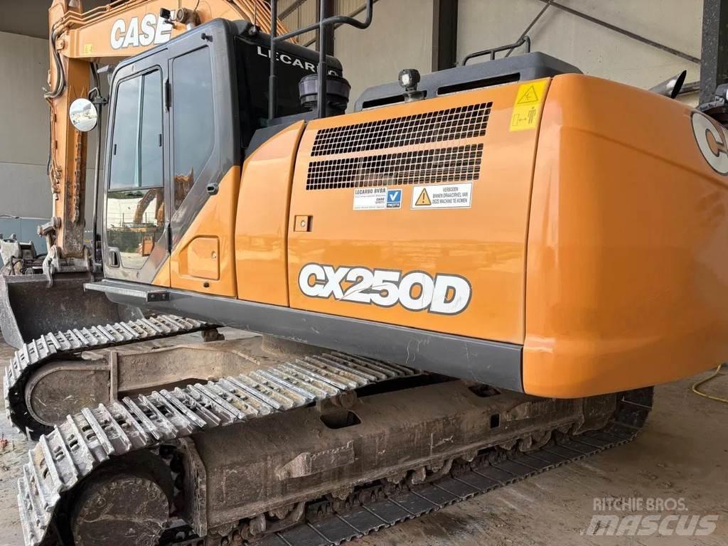CASE CX250D Pelle sur chenilles