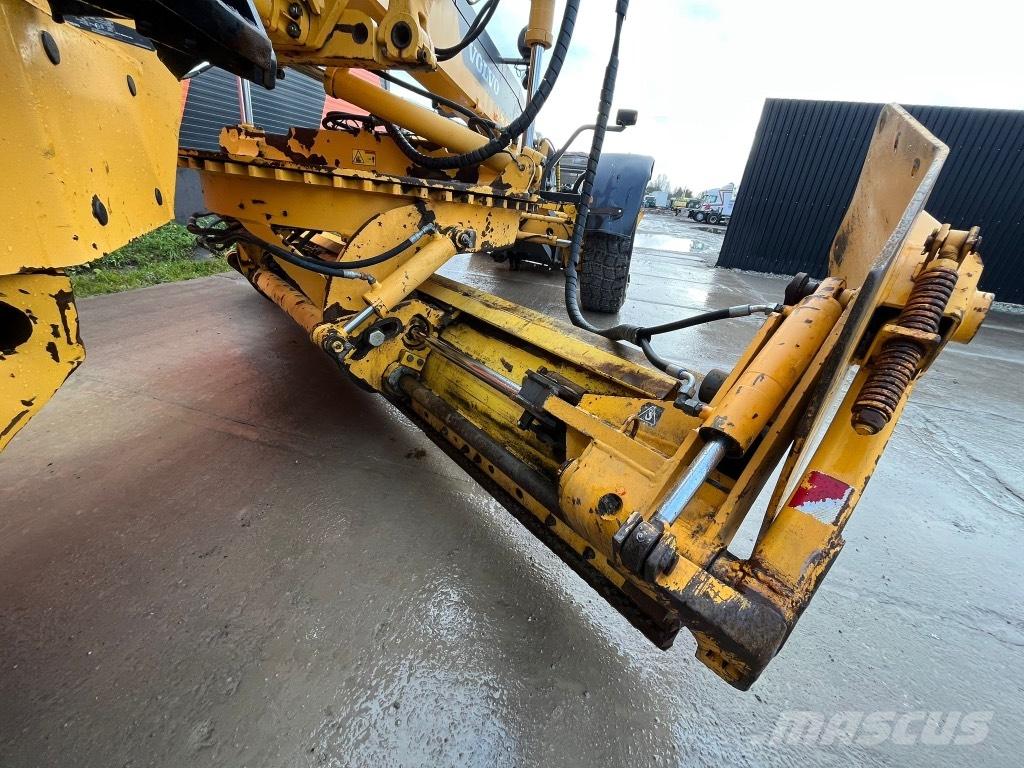 Volvo G 946 Niveleuse