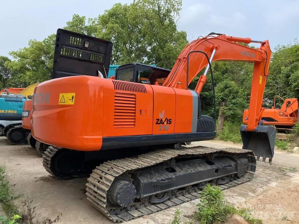 Hitachi ZX 210 Pelle sur chenilles
