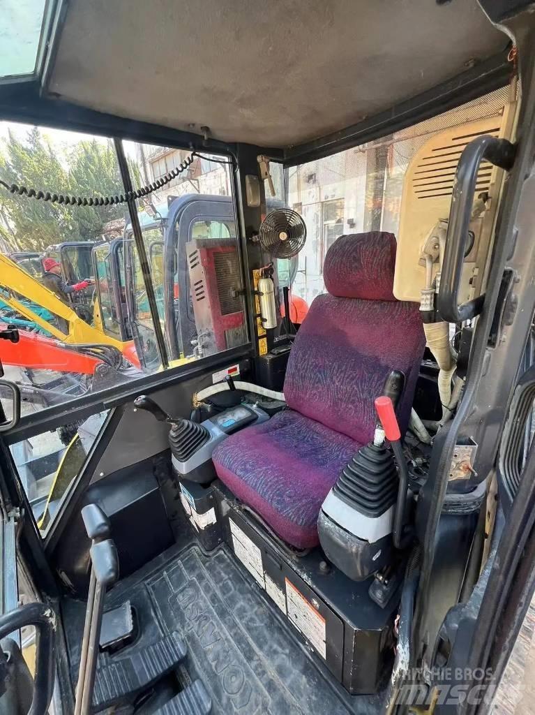 Komatsu PC 40 MR Mini pelle < 7t