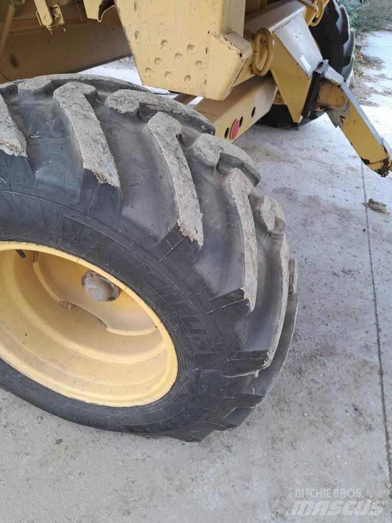 New Holland TX 66 Moissonneuse batteuse