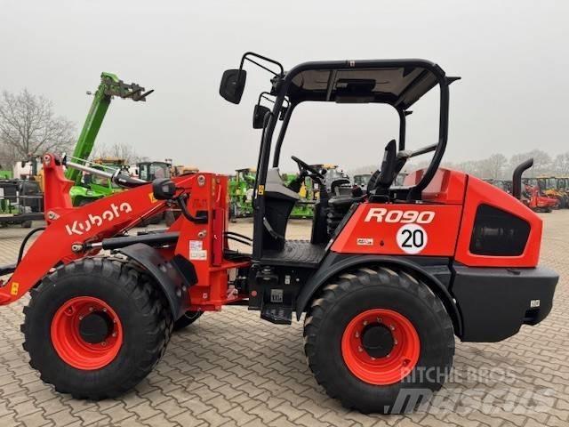 Kubota R 090 Chargeuse sur pneus
