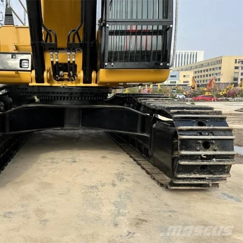 CAT 349 D Pelle sur chenilles
