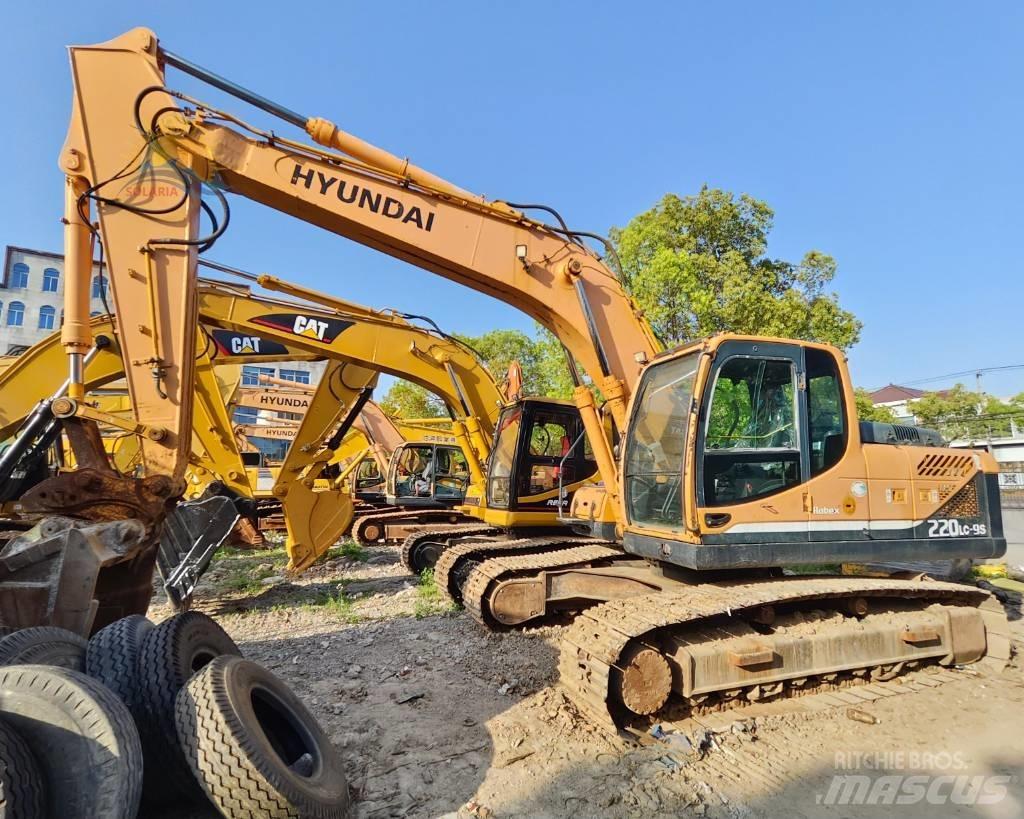 Hyundai R220LC-9S Pelle sur chenilles
