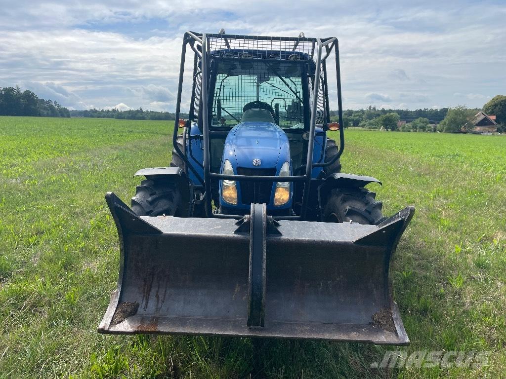 New Holland T5050 Tracteurs forestiers