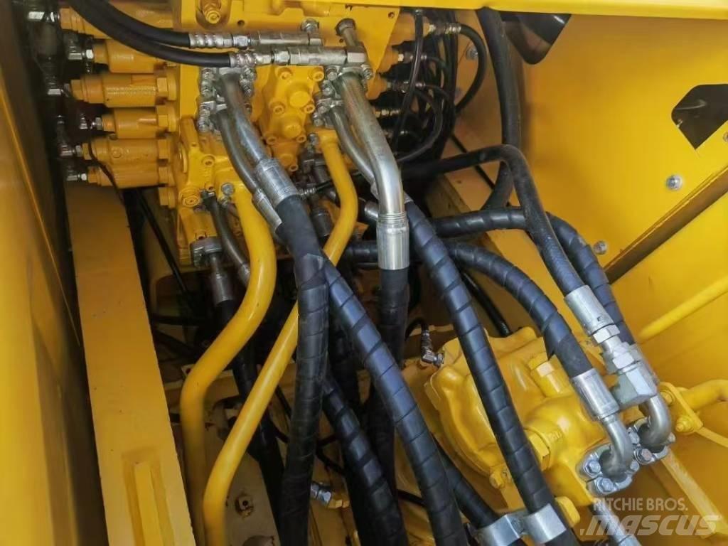 Komatsu 200-8 Pelle sur chenilles