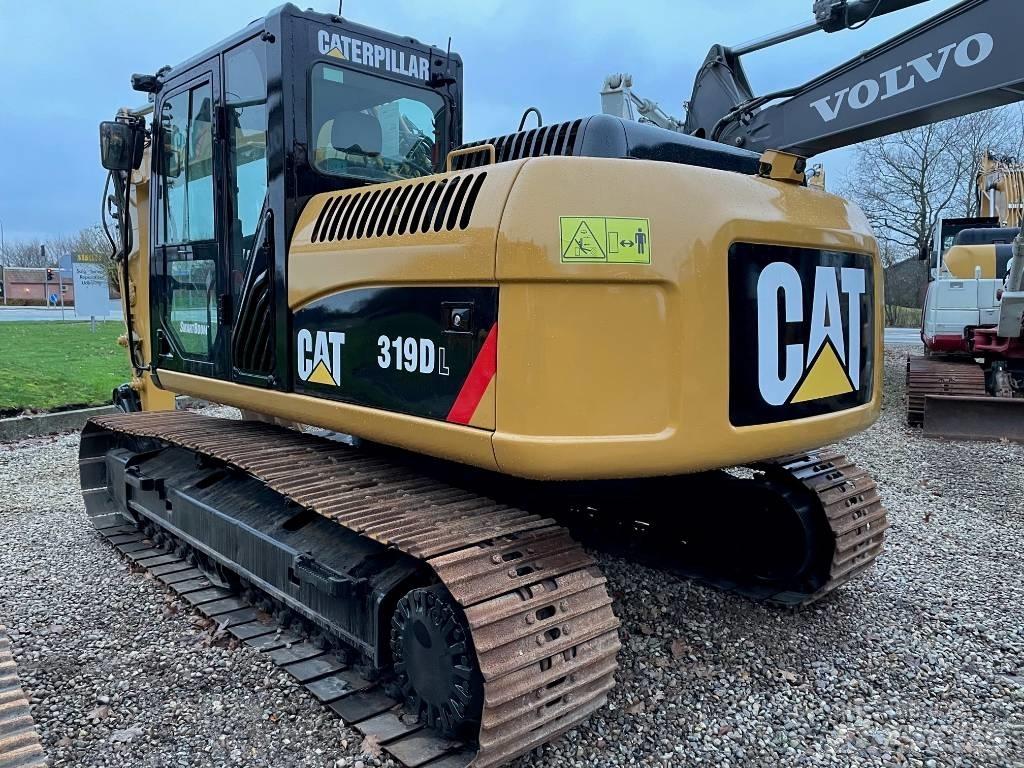 CAT 319D Pelle sur chenilles