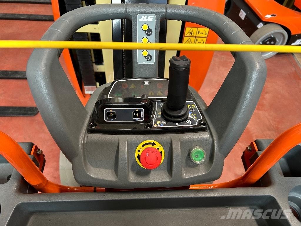 JLG Toucan 10 E-L Mât vertical