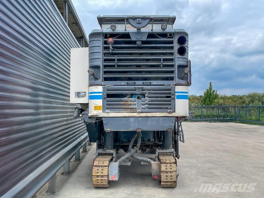 Wirtgen W 210 Fraiseuse à froid