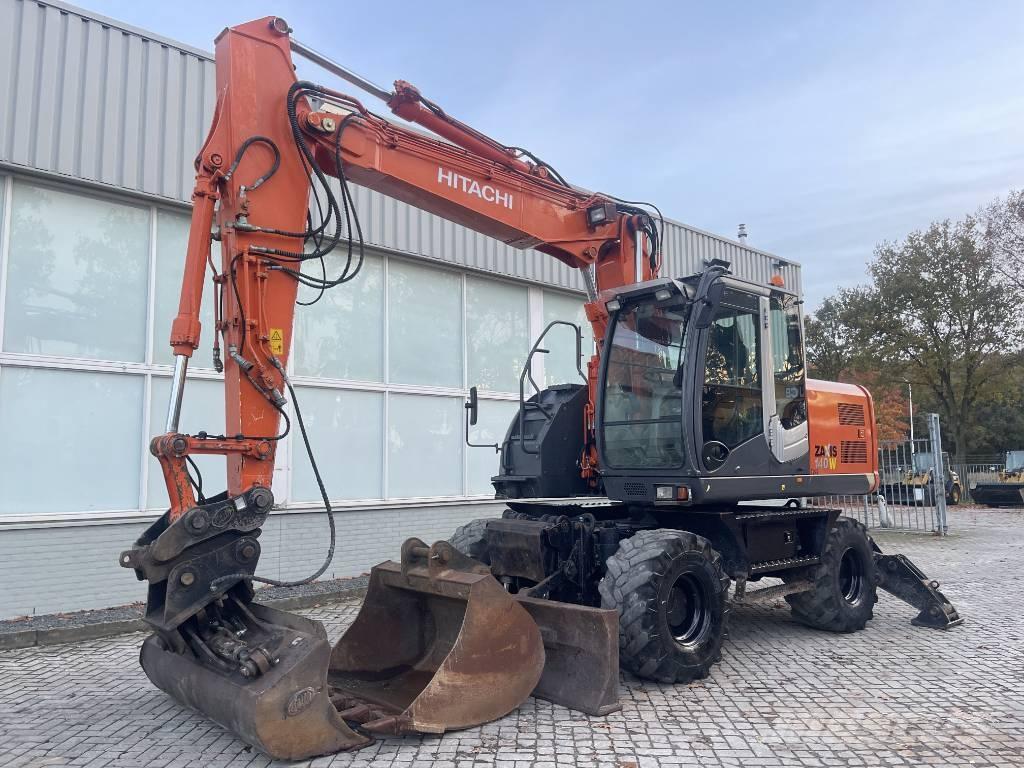 Hitachi ZX 140 W-3 Pelle sur pneus
