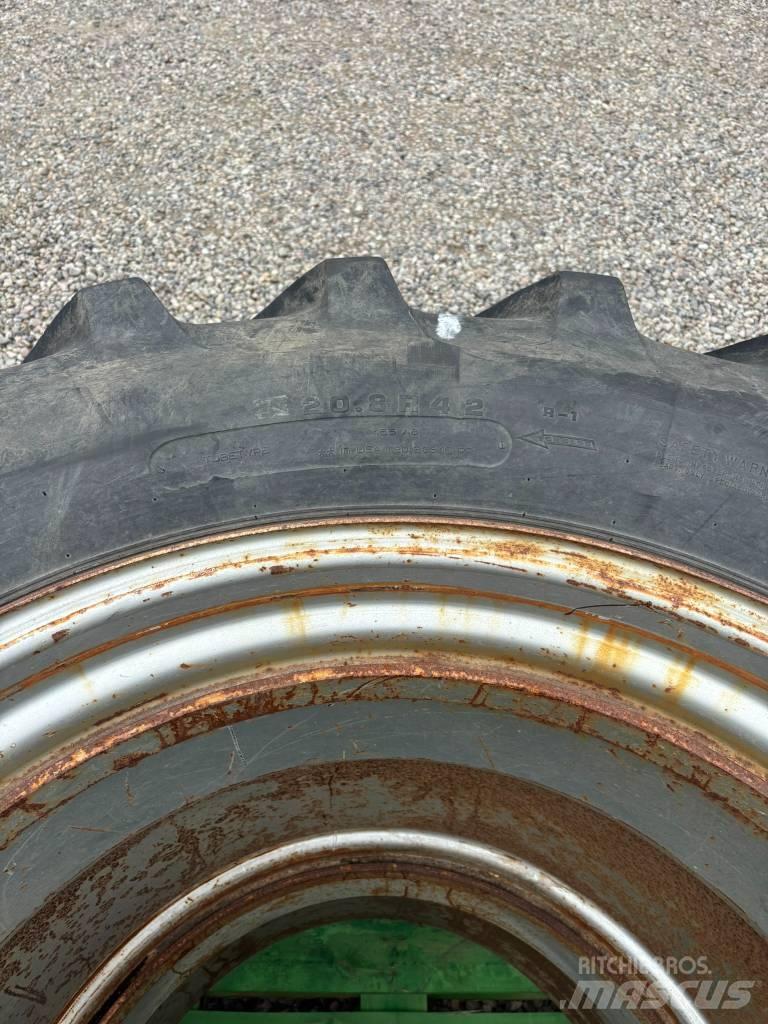  Tvillinghjul 20.8R42 Pneus, roues et jantes