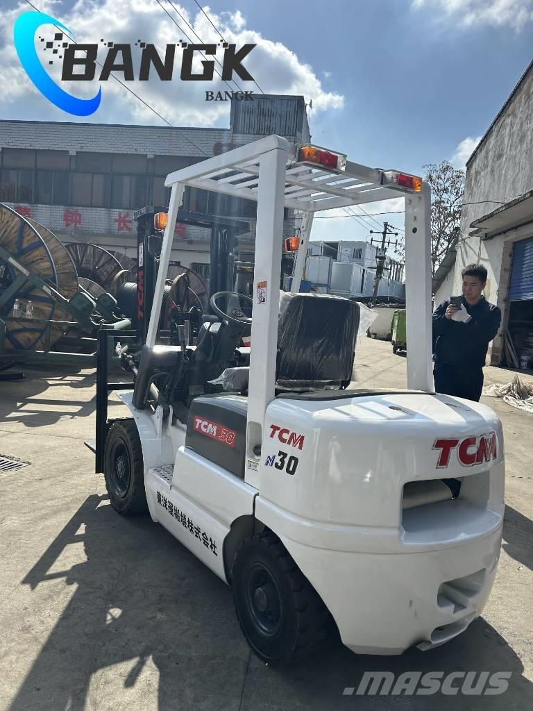 TCM FD30T3C Chariots diesel