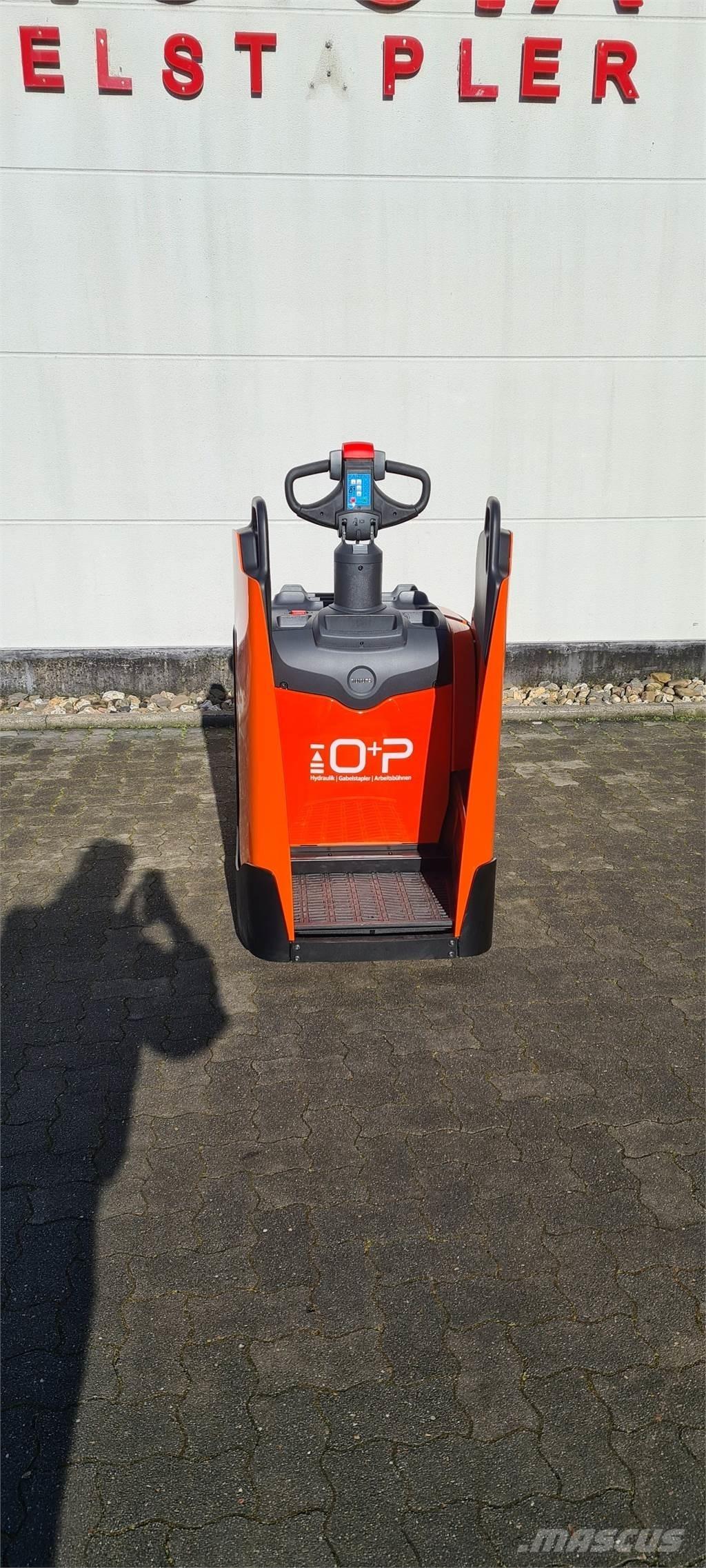 Toyota LPE 250 Gerbeur accompagnant
