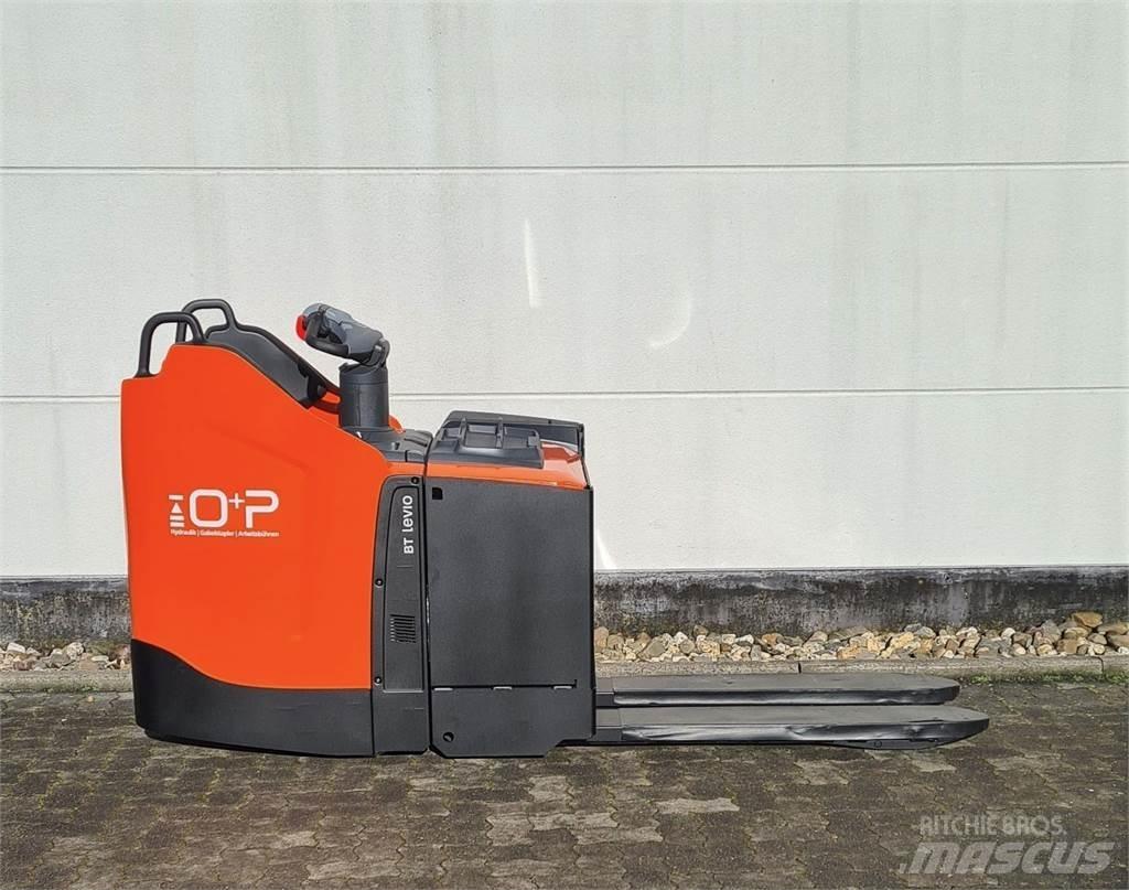 Toyota LPE 250 Transpalette accompagnant