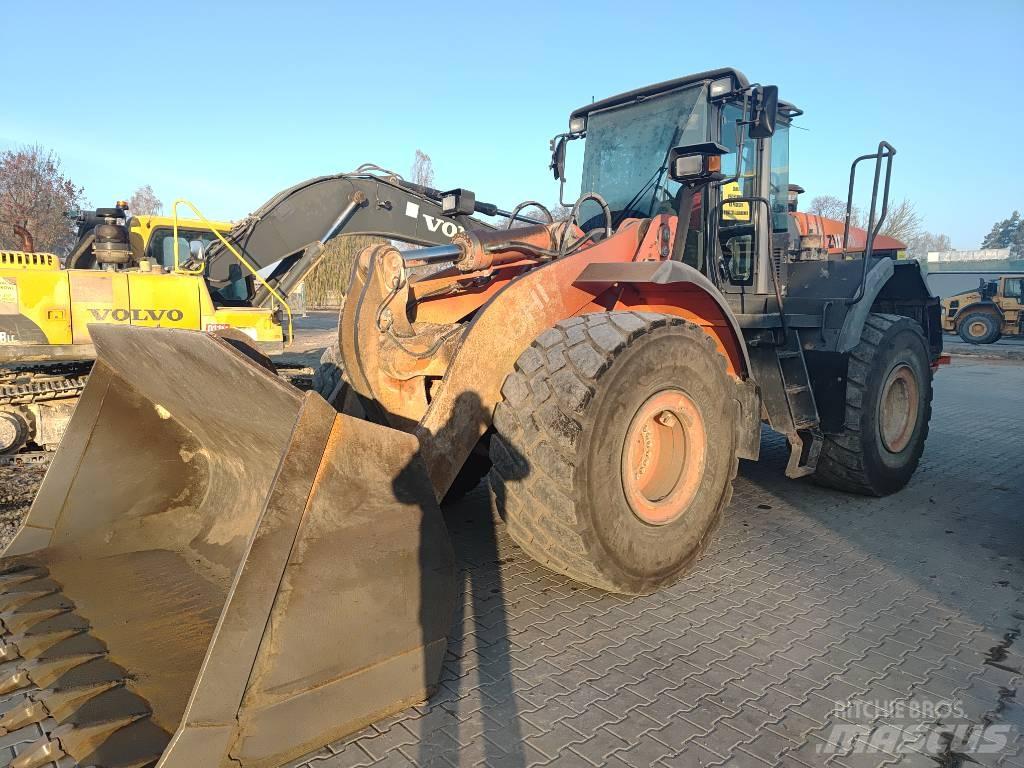 Hitachi ZW 310 Chargeuse sur pneus