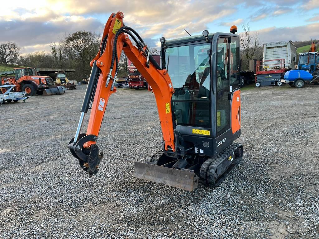 Doosan DX 19 Mini pelle < 7t