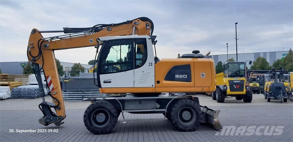 Liebherr A920 Pelle sur pneus