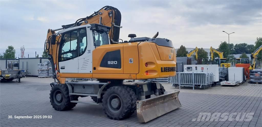 Liebherr A920 Pelle sur pneus