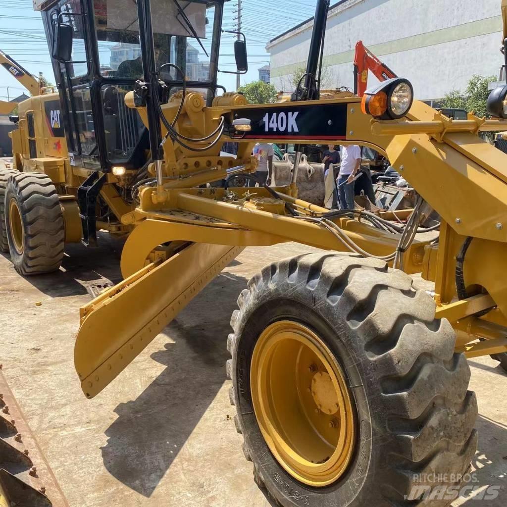CAT 140 K Niveleuse