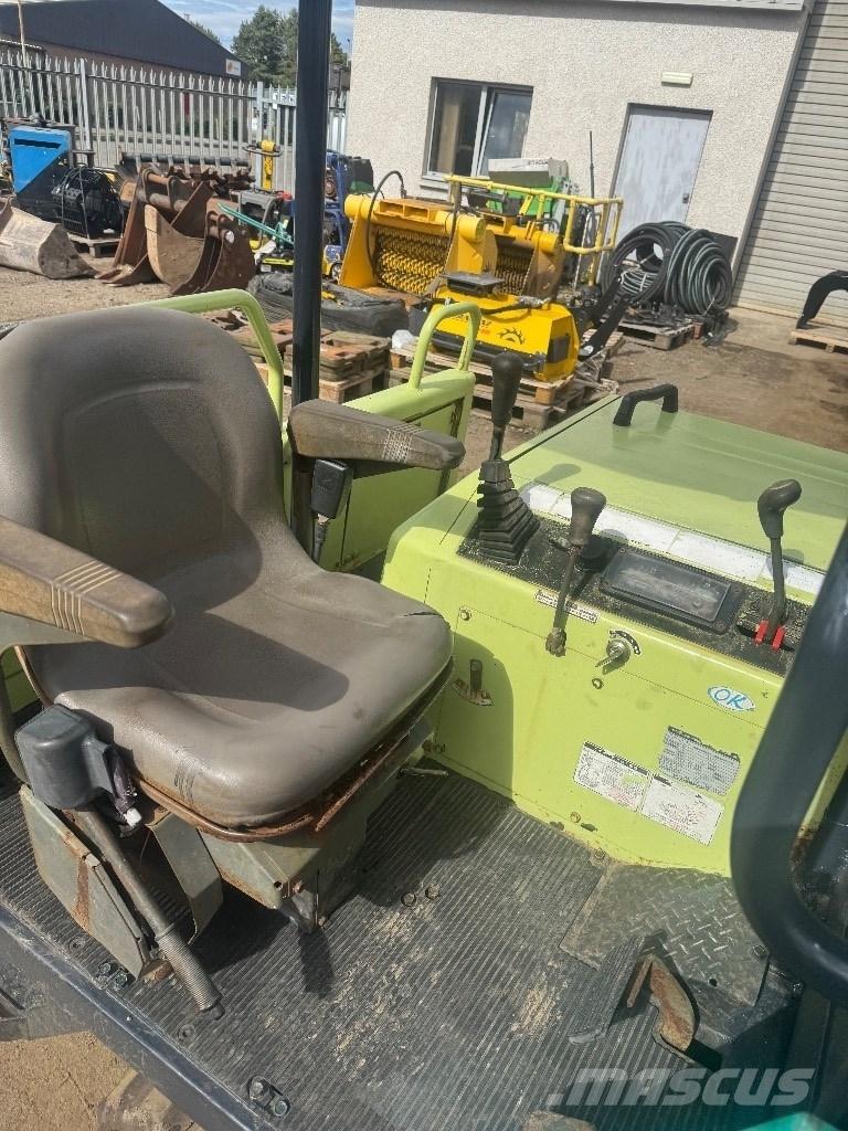 Yanmar C 30 Tombereau sur chenilles