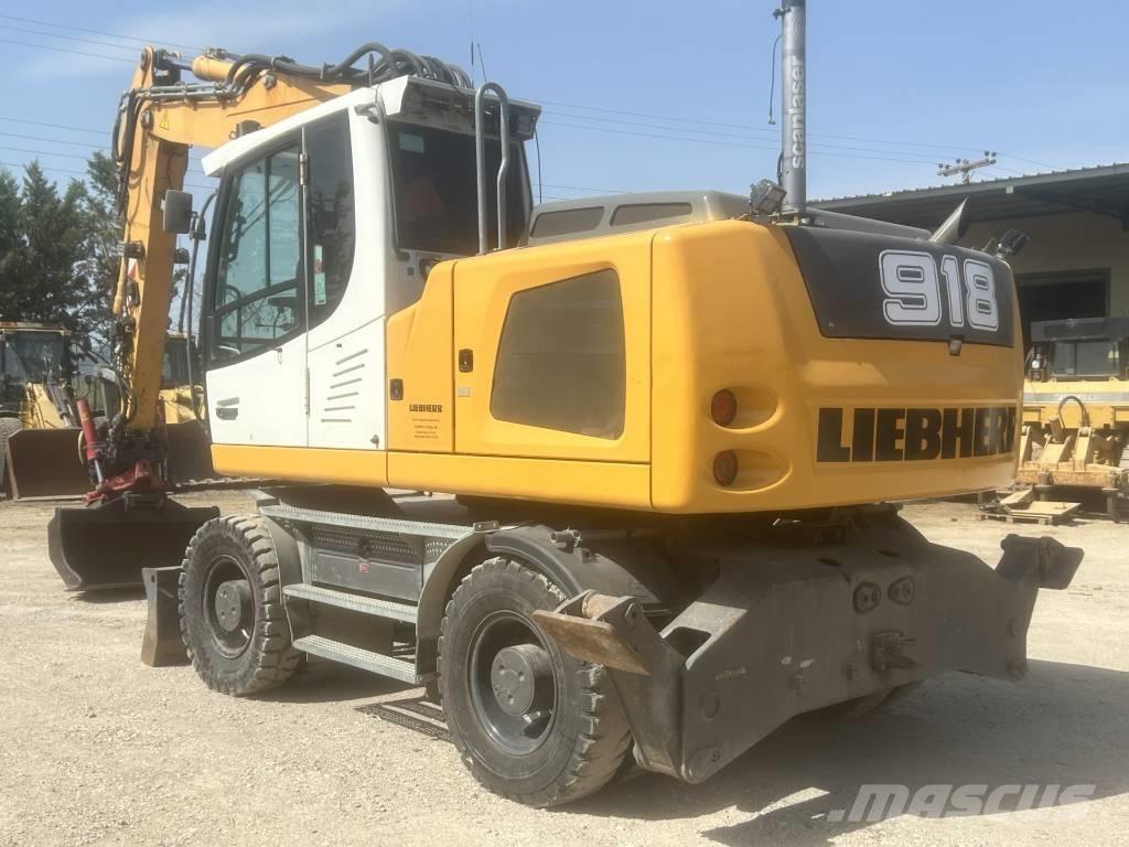 Liebherr 918 Pelle sur pneus