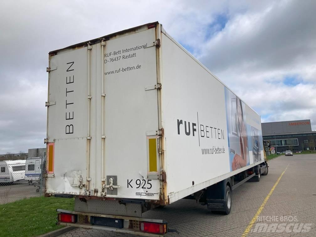 Mercedes-Benz 822 Tracteur routier