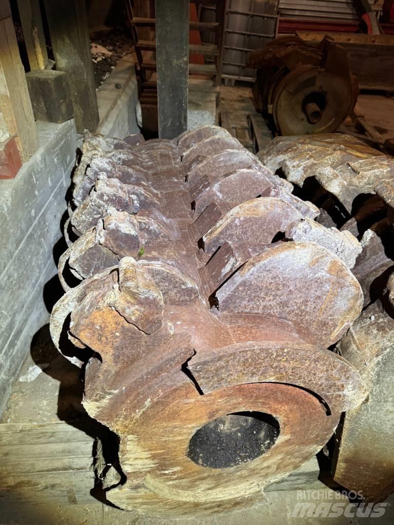CBI 6400 forged drum Broyeur de végétaux