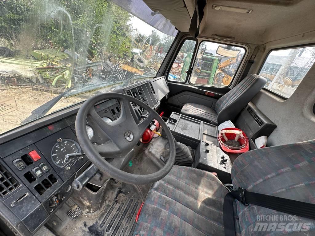 Mercedes-Benz 2531 Camion plateau ridelle avec grue