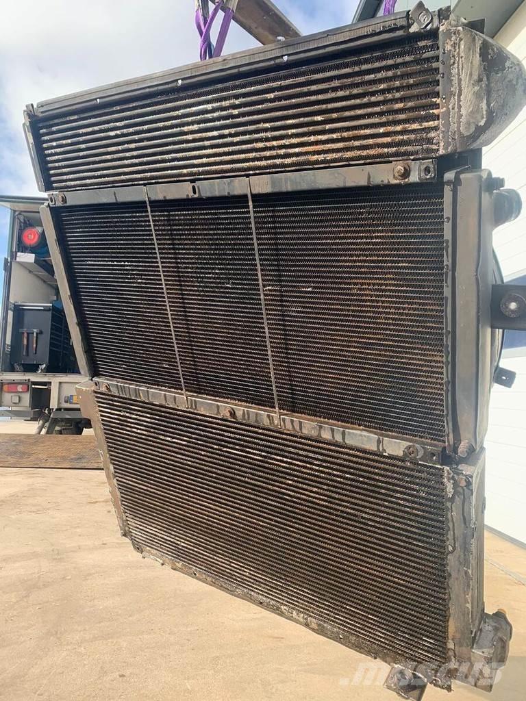 Liebherr A932 Radiateurs