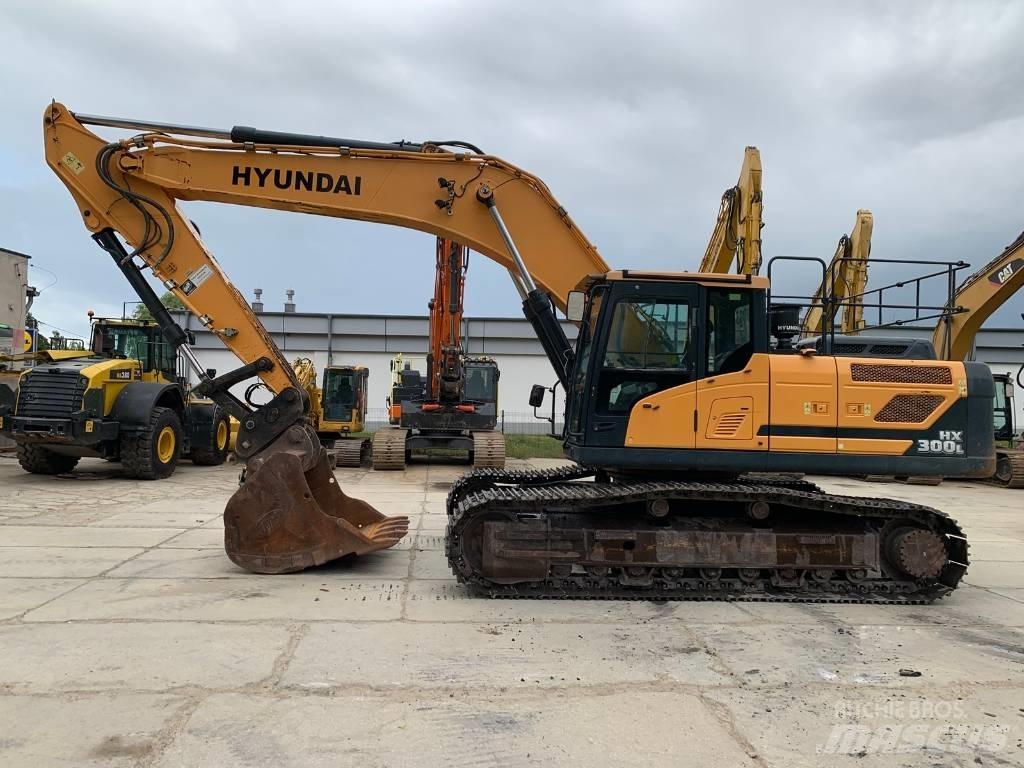 Hyundai HX 300 L Pelle sur chenilles