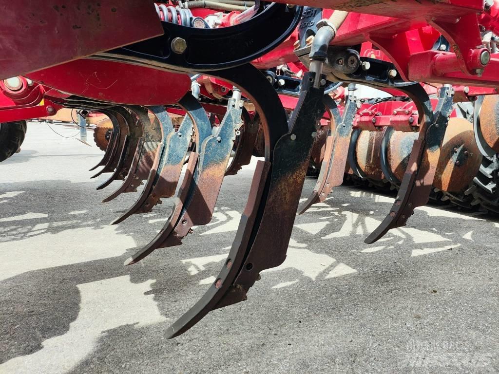 Horsch Focus 4 TD Semoir combiné