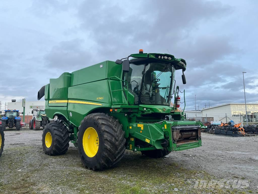John Deere S 790i Moissonneuse batteuse