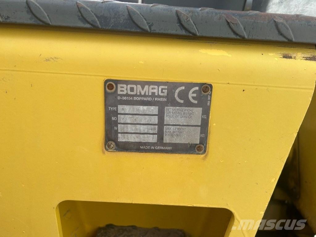 Bomag BW 120 AC-3 Rouleaux tandem