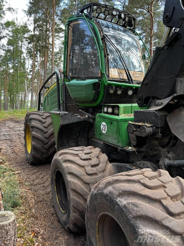 John Deere 1170 E Abatteuse