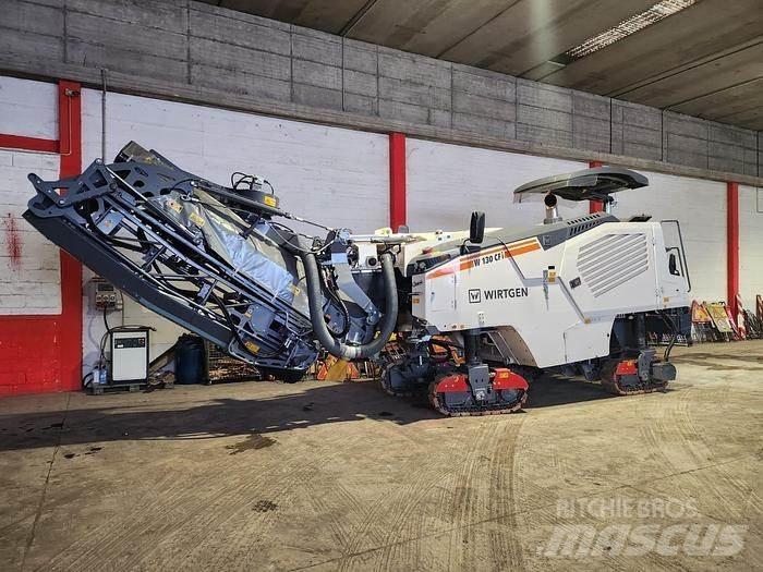 Wirtgen W130CFi Hélicoptère pour béton