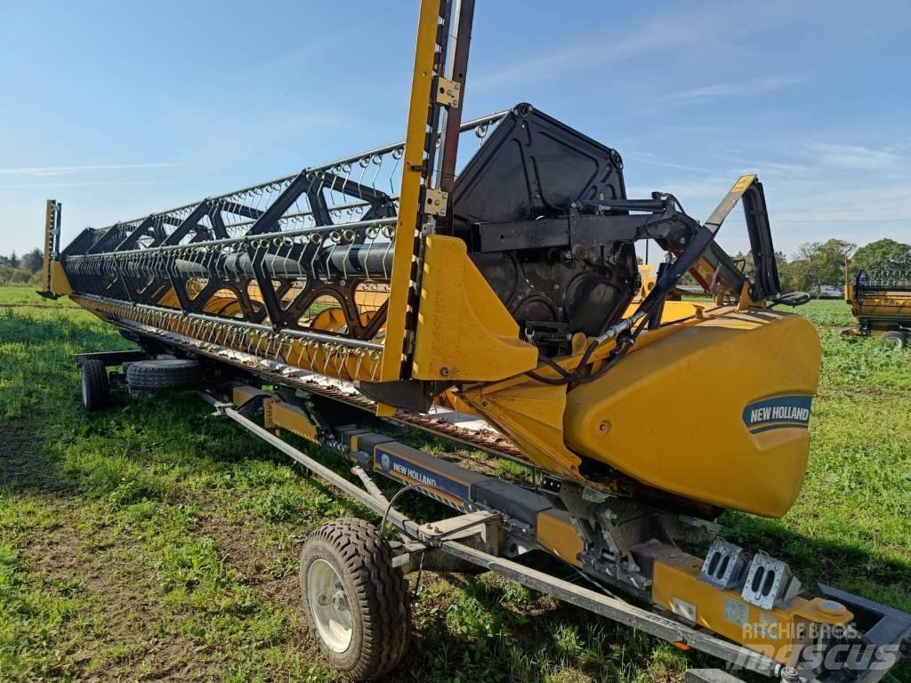New Holland CX 8.90 Moissonneuse batteuse