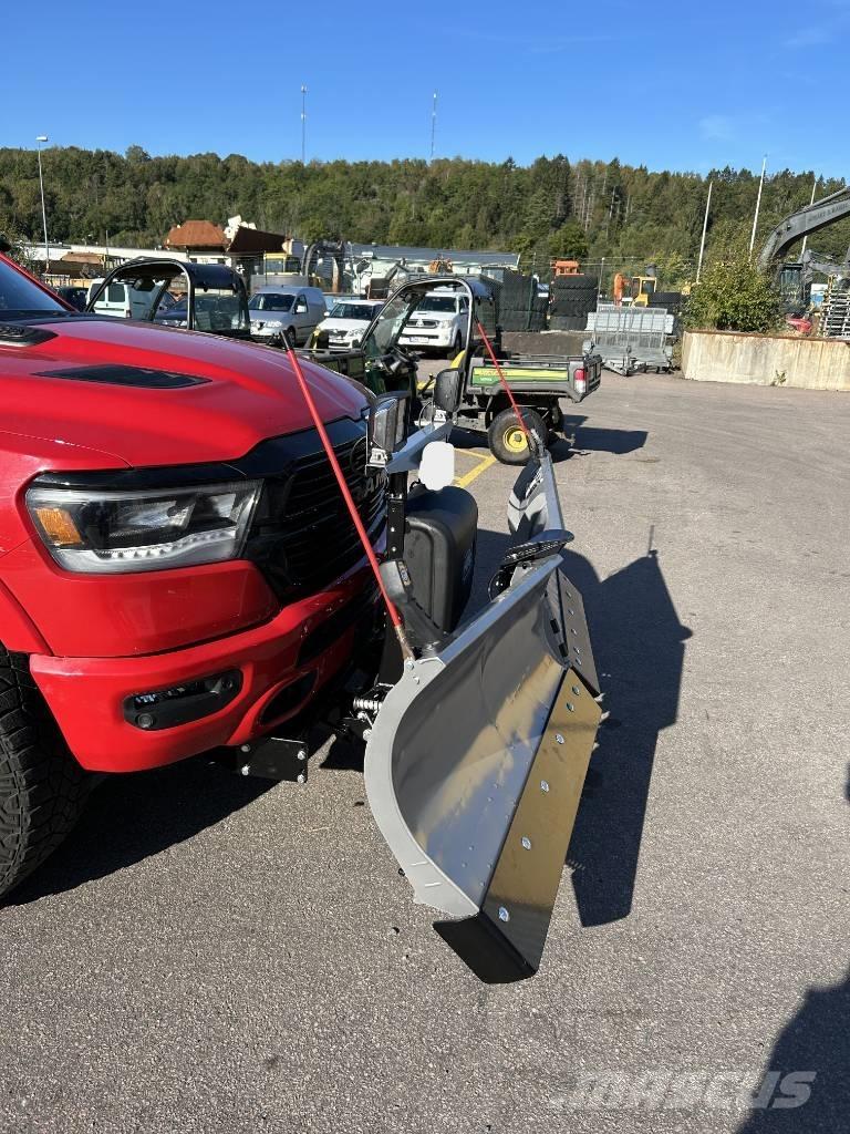 Hilltip Vikplog Chasse neige