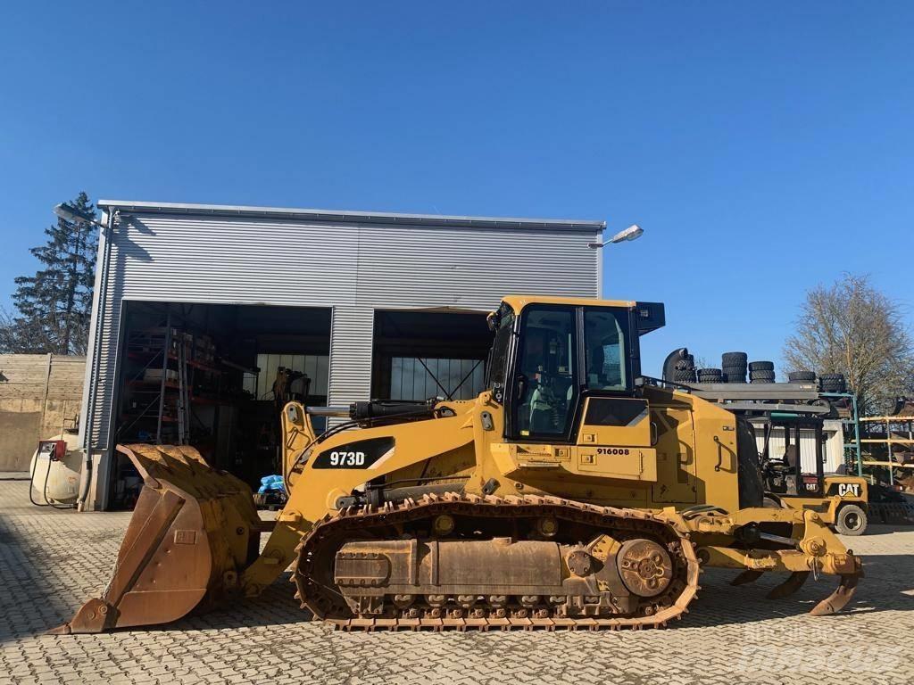 CAT 973 D Chargeuse sur chenilles