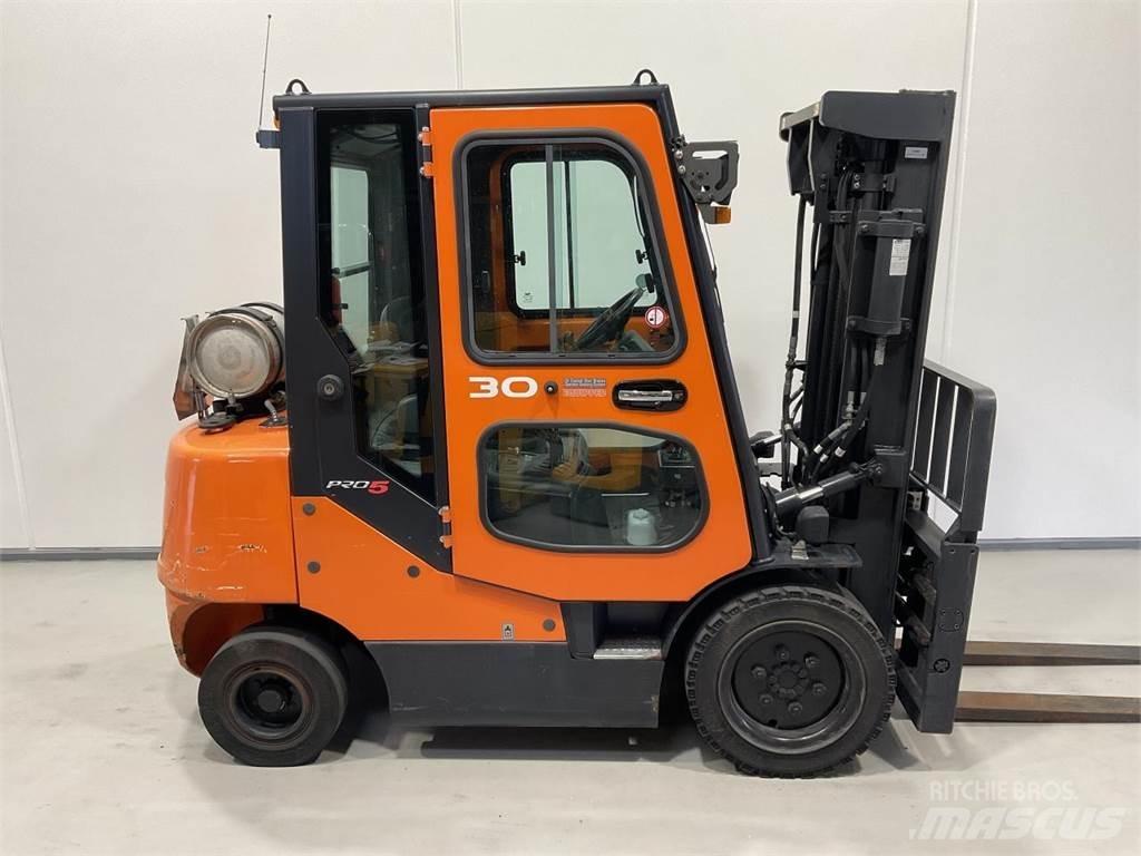 Doosan G30E-5 Chariots GPL