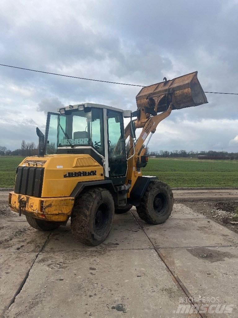 Liebherr 507 Chargeuse sur pneus