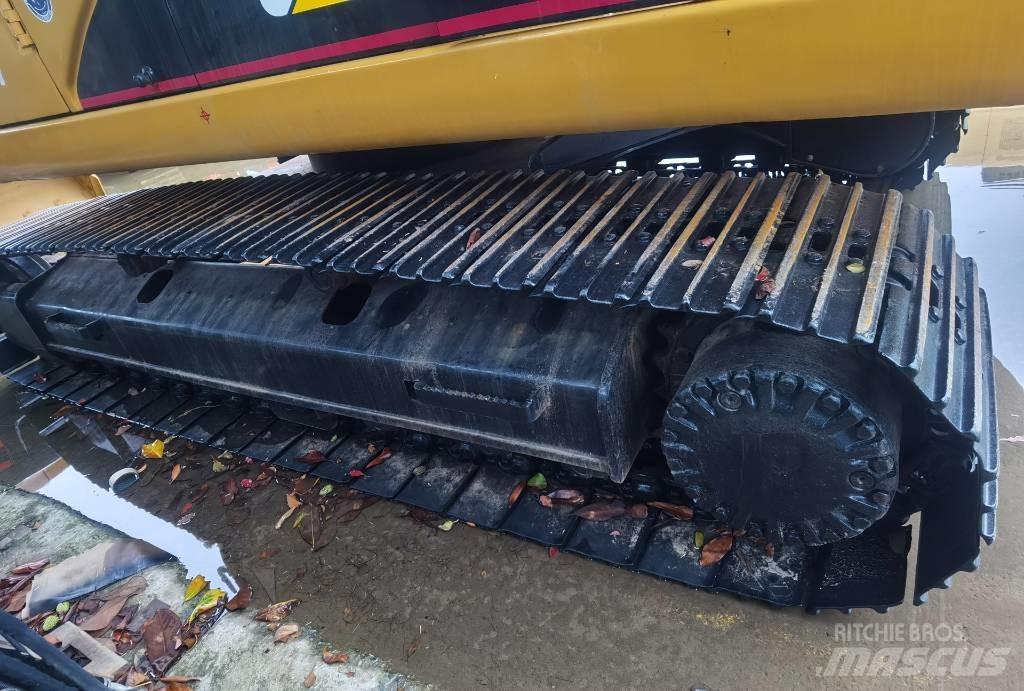 CAT 320 C Pelle sur chenilles