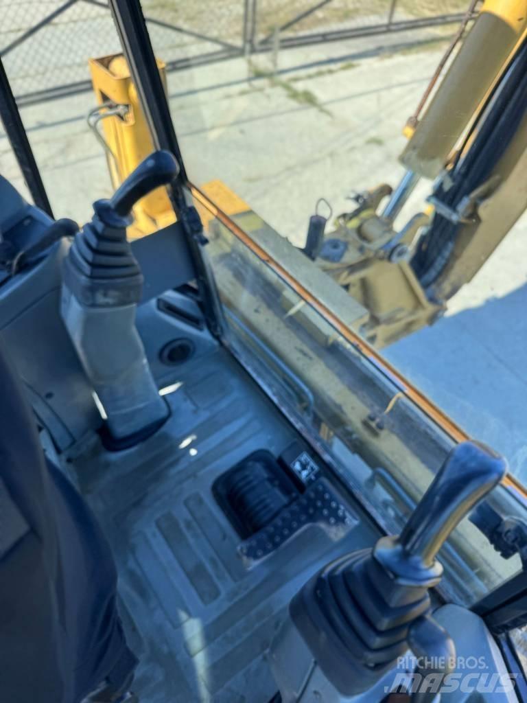 CAT 432 D Tractopelle