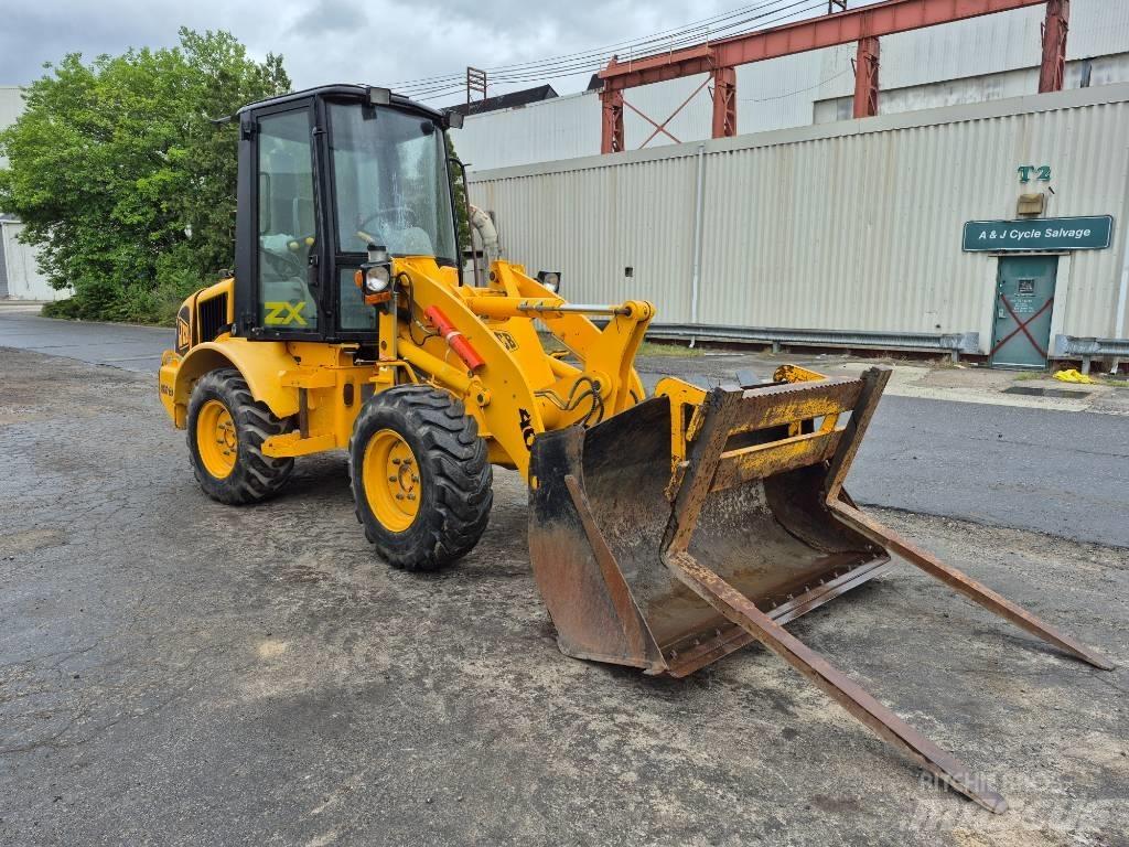 JCB 407 B Chargeuse sur pneus