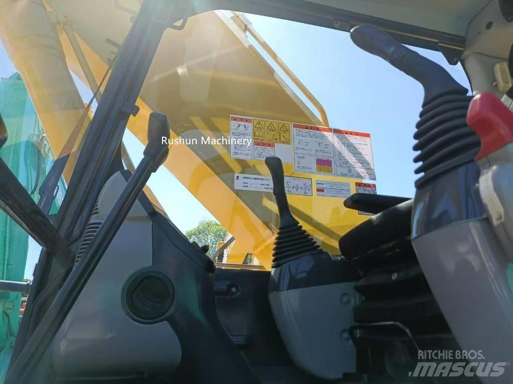 Komatsu PC 220-8 Pelle sur chenilles