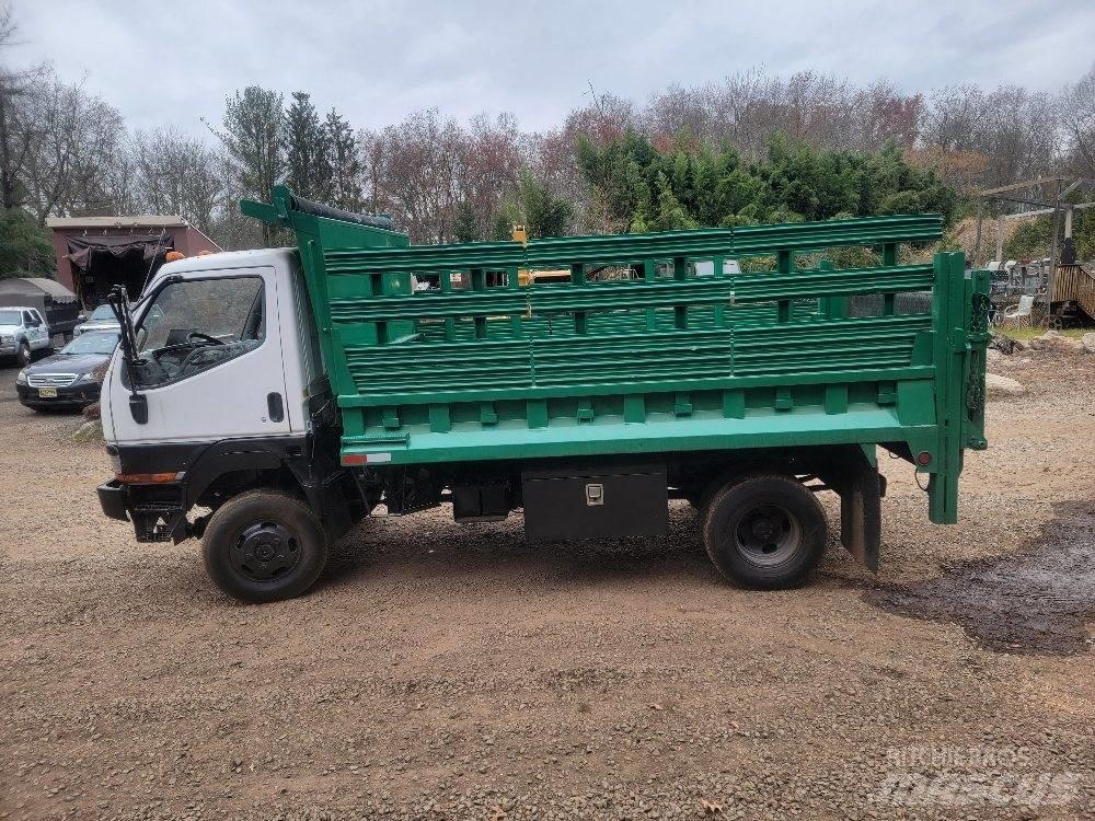 Mitsubishi FUSO Camion benne