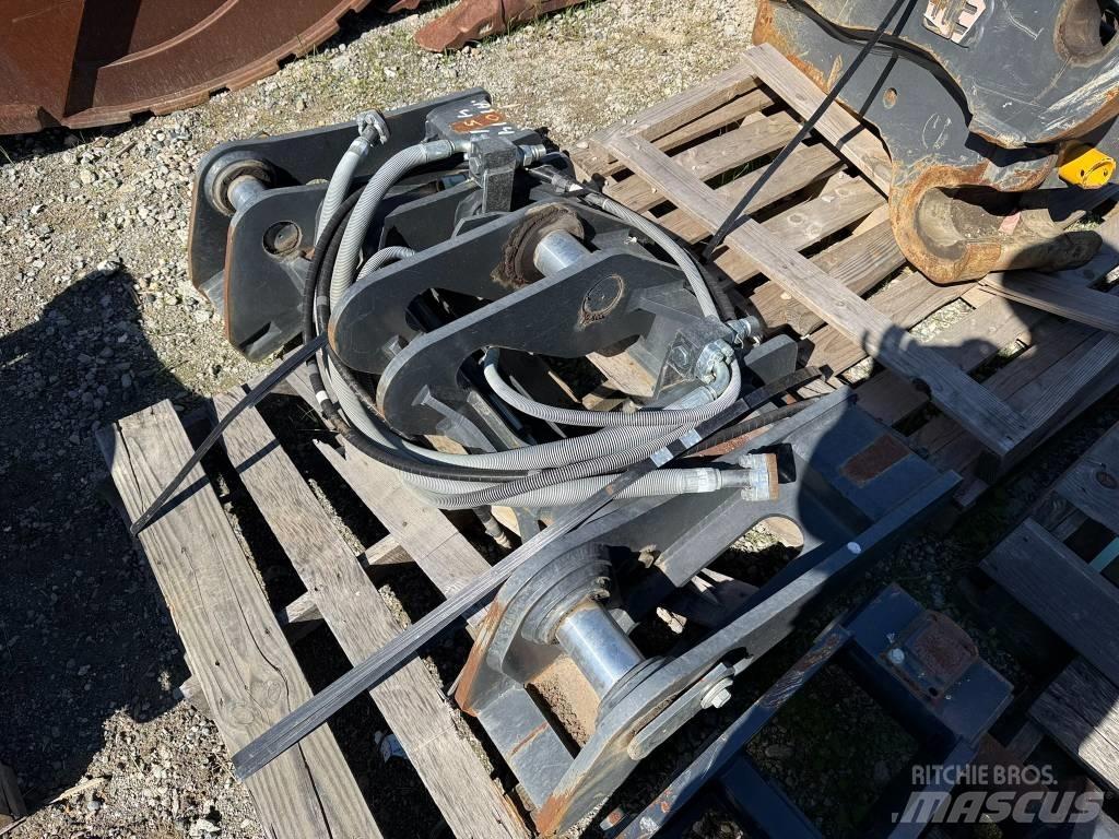 Komatsu WA320 QC Attache rapide pour godet